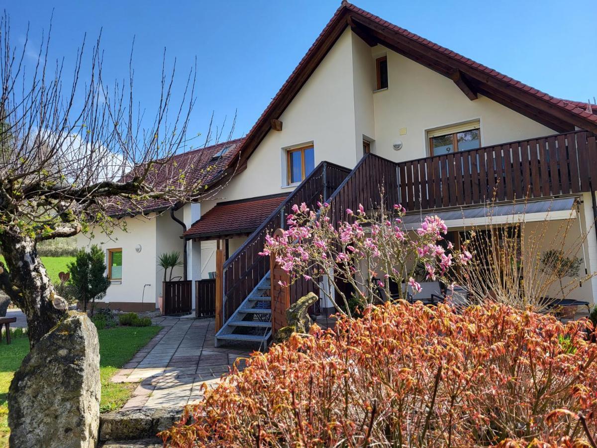 Pension Am Wald Goessweinstein Exterior photo